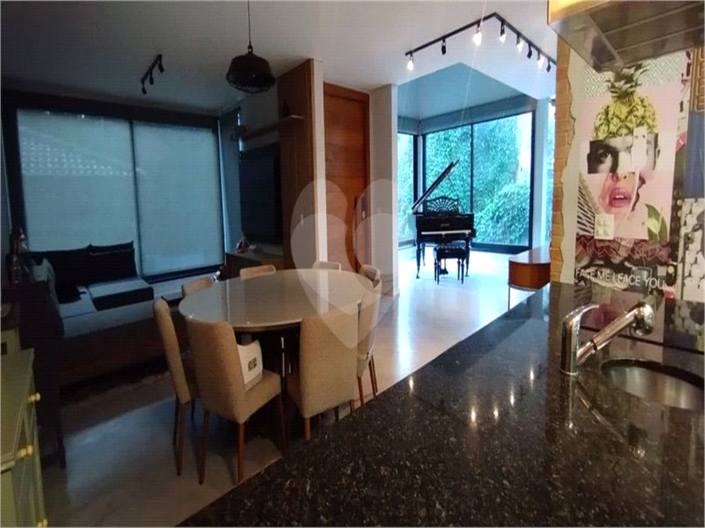 Casa de Condomínio à venda com 3 quartos, 317m² - Foto 24