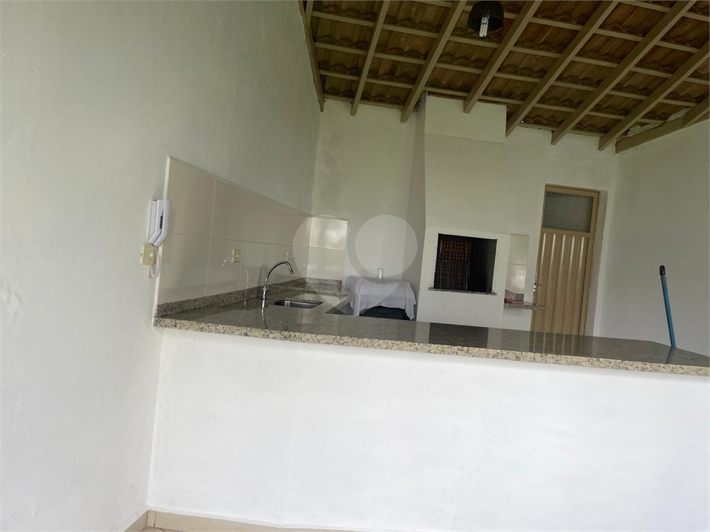 Apartamento para alugar com 2 quartos, 75m² - Foto 14