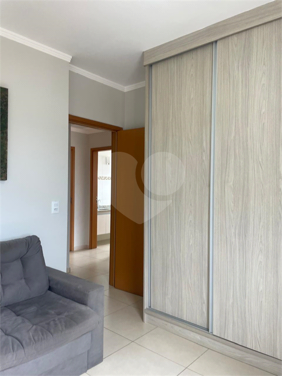 Apartamento para alugar com 2 quartos, 75m² - Foto 27