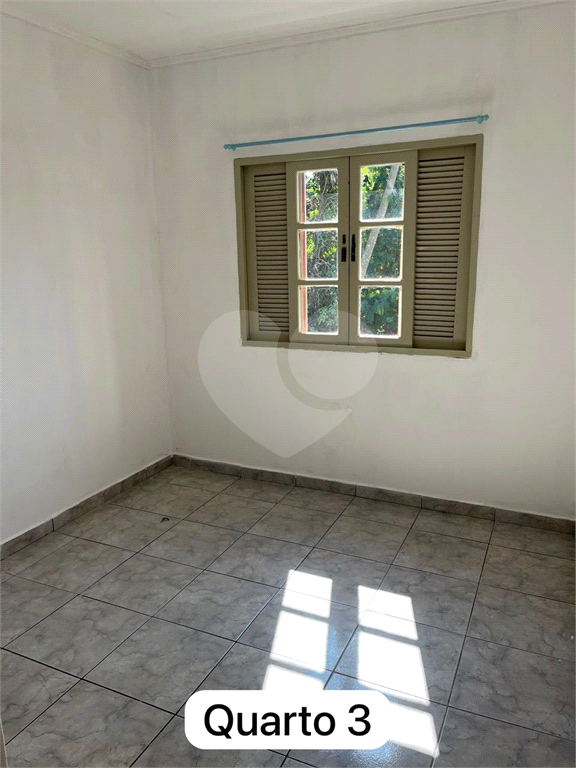 Casa à venda com 3 quartos, 150m² - Foto 3