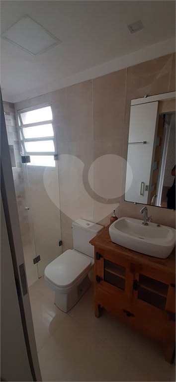 APARTAMENTO em JARDIM SANTO EXPEDITO