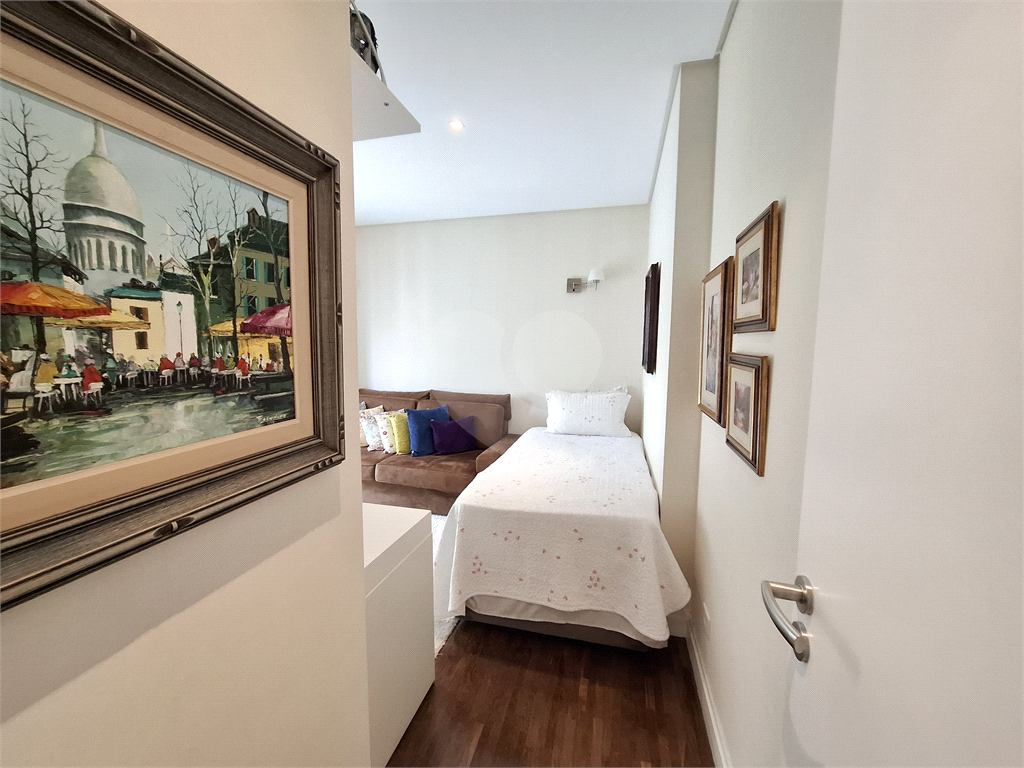 Apartamento à venda com 4 quartos, 220m² - Foto 22