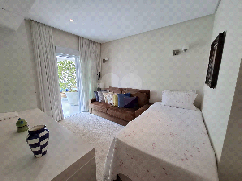 Apartamento à venda com 4 quartos, 220m² - Foto 23