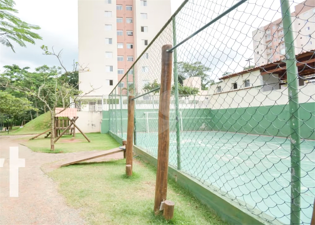 APARTAMENTO em TREMEMBÉ