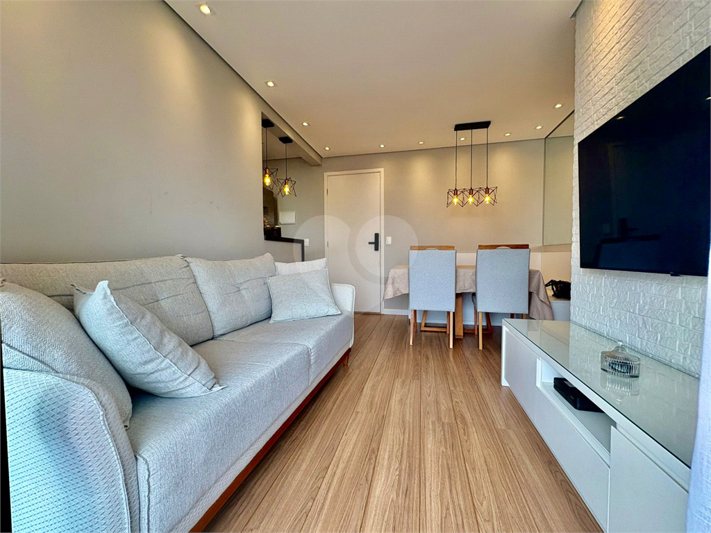 Apartamento à venda com 2 quartos, 49m² - Foto 1