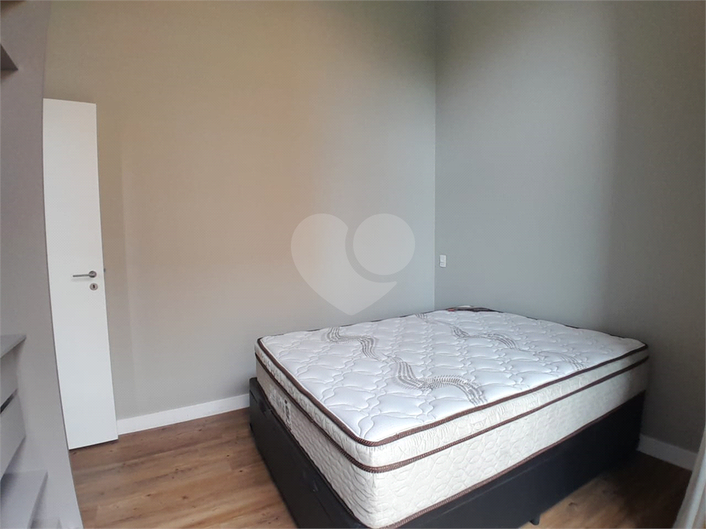 Apartamento em Pinheiros com 1 quarto e 1 vaga para alugar