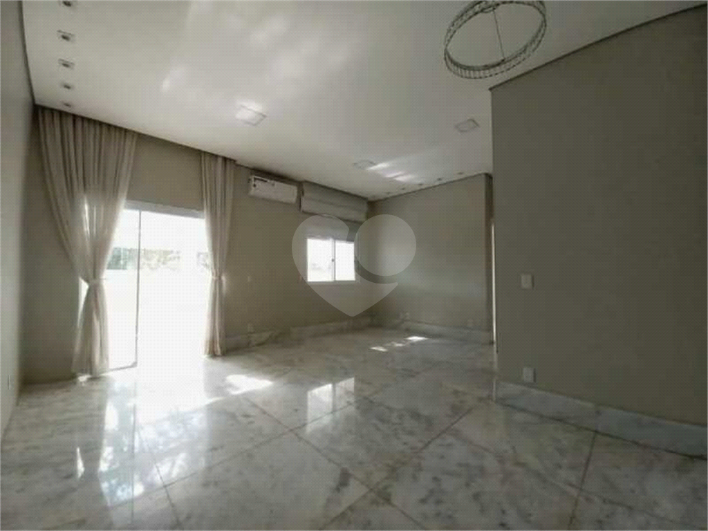 Apartamento à venda com 2 quartos, 125m² - Foto 18