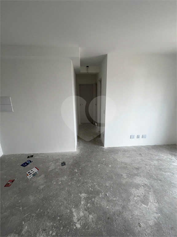 APARTAMENTO em VILA ROSÁLIA