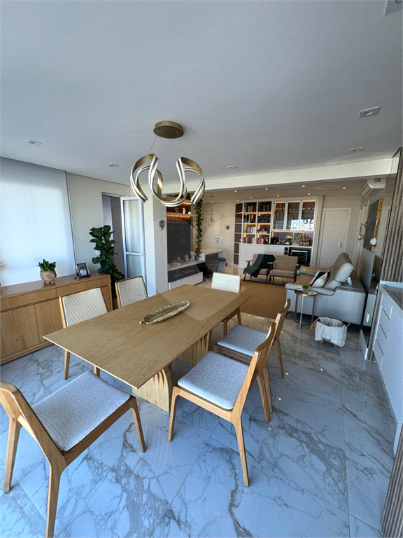 Apartamento à Venda no Tremembé: 82 m² de Conforto e Lazer Completo

