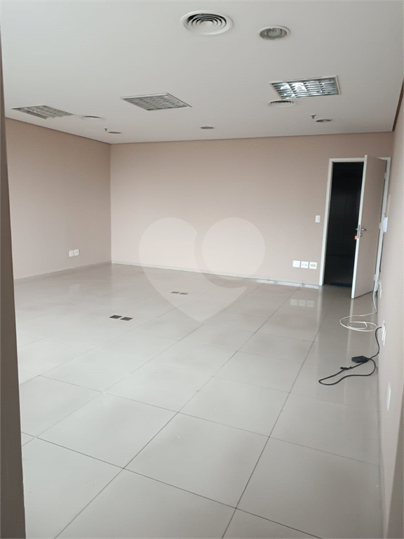  Sala comercial  á  venda no Ed Brasília Tower!! 
