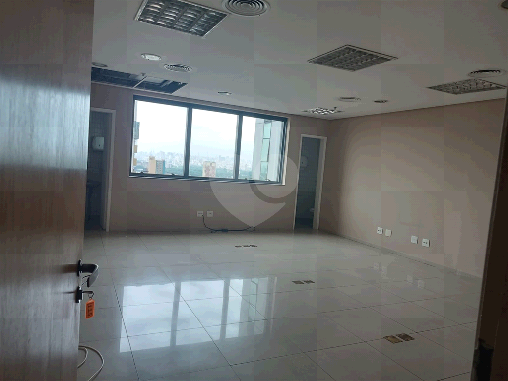  Sala comercial  á  venda no Ed Brasília Tower!! 