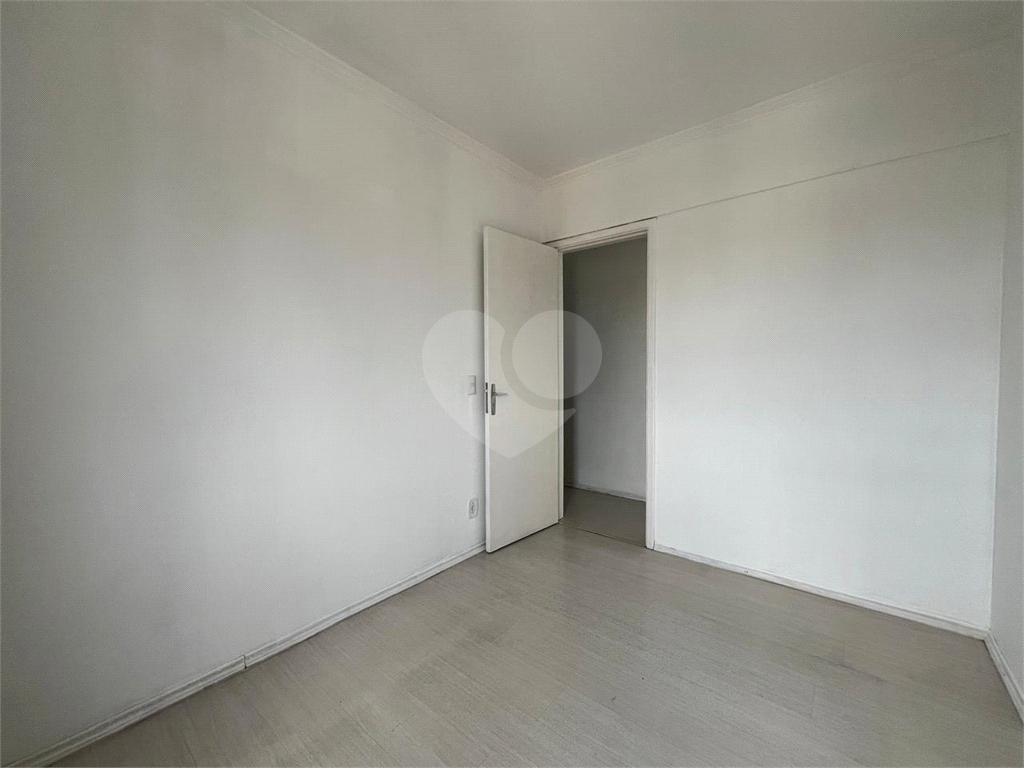 Apartamento à venda com 2 quartos, 50m² - Foto 15