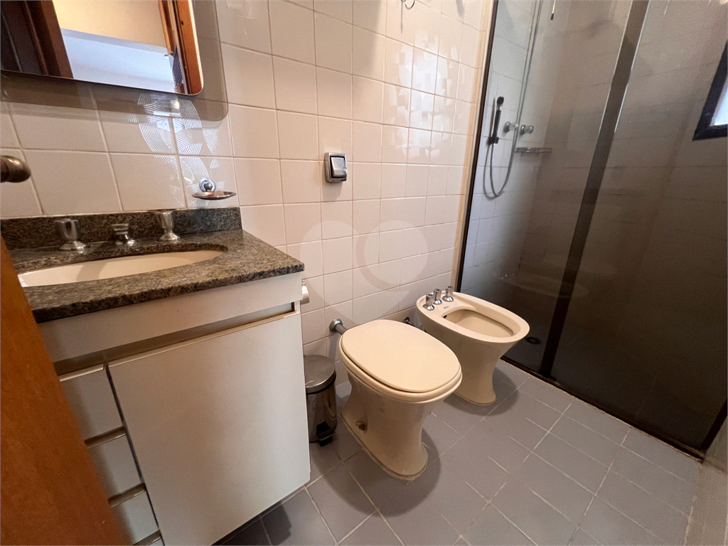 Apartamento na Avenida Braz Leme com vista para o campo de marte.