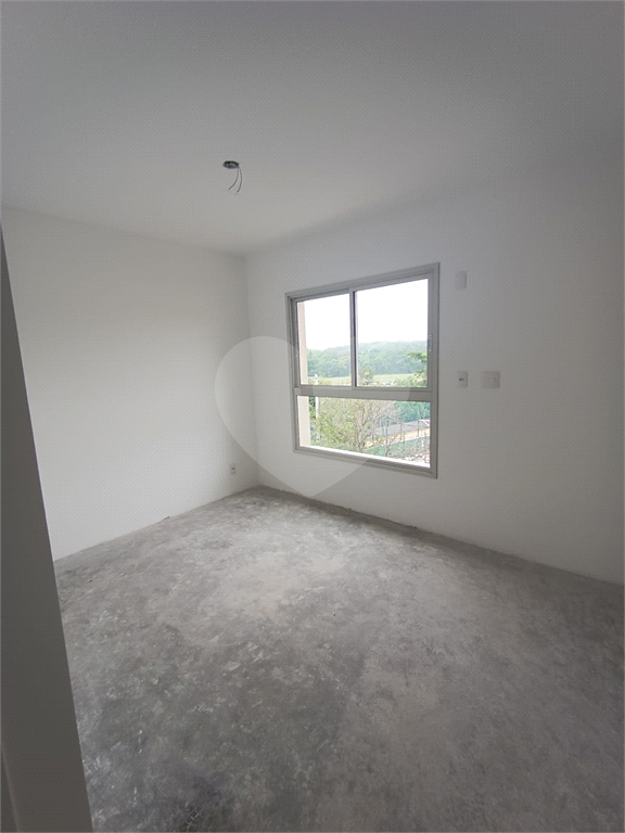 
Apartamento à Venda Condomínio Village de France