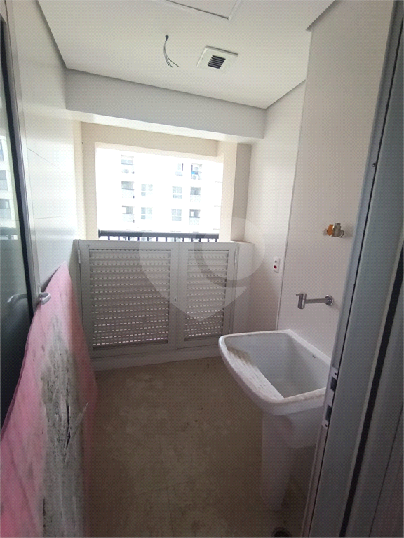
Apartamento à Venda Condomínio Village de France