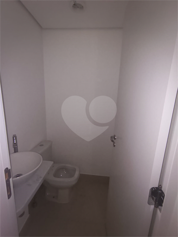 
Apartamento à Venda Condomínio Village de France