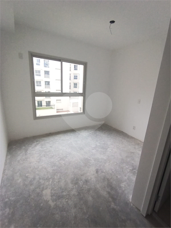 
Apartamento à Venda Condomínio Village de France