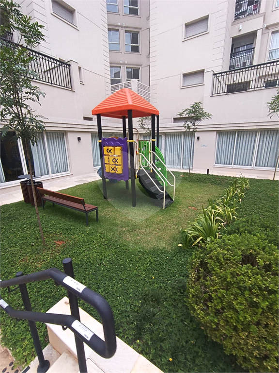 
Apartamento à Venda Condomínio Village de France