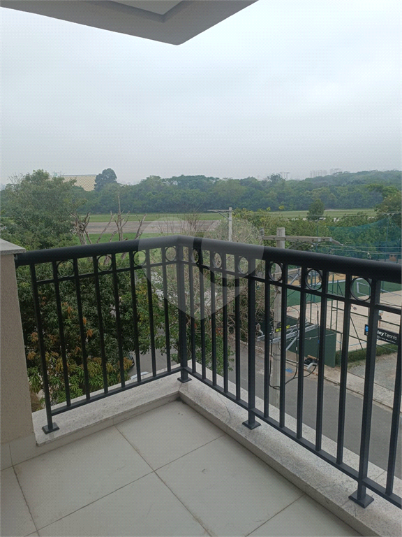 
Apartamento à Venda Condomínio Village de France