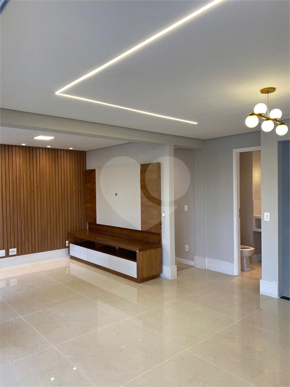Apartamento com varanda gourmet à venda no Centro de Santo André