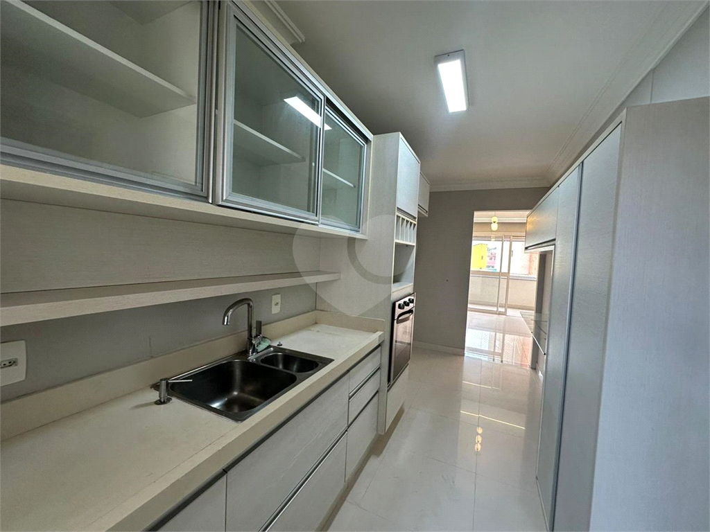 Apartamento com varanda gourmet à venda no Centro de Santo André