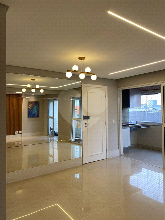 Apartamento com varanda gourmet à venda no Centro de Santo André