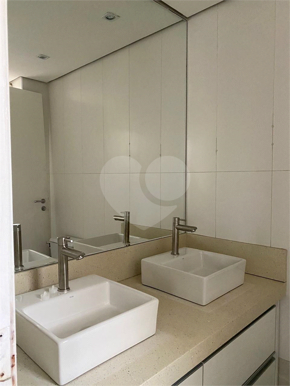 Apartamento com varanda gourmet à venda no Centro de Santo André