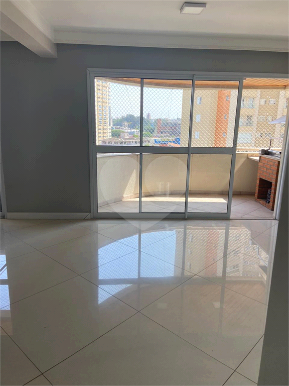 Apartamento com varanda gourmet à venda no Centro de Santo André
