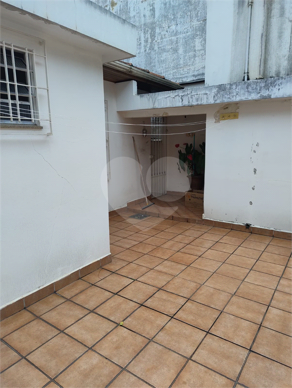 Trata-se de uma casa térrea com espaços amplos em todos os ambientes!