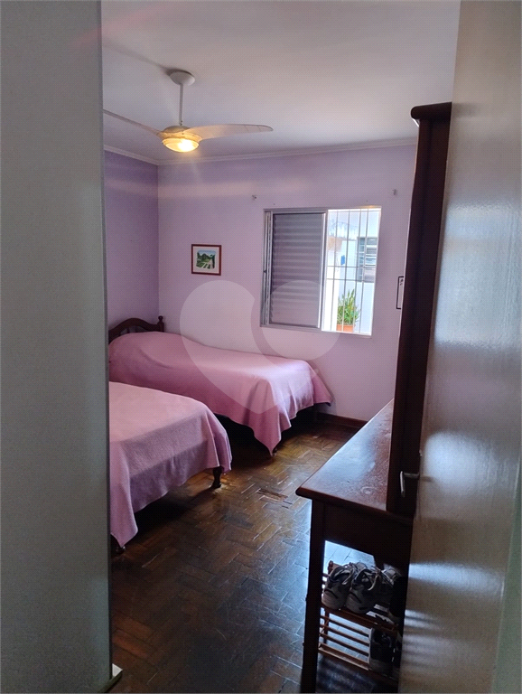 Trata-se de uma casa térrea com espaços amplos em todos os ambientes!