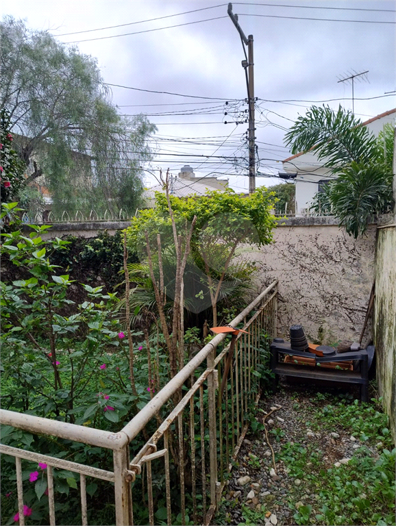 Trata-se de uma casa térrea com espaços amplos em todos os ambientes!