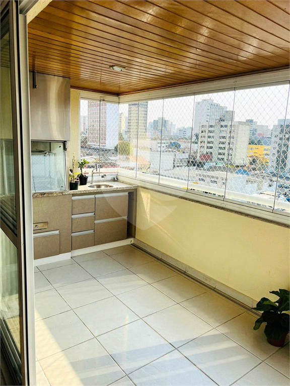 Apartamento com varanda gourmet à venda no Centro de Santo André
