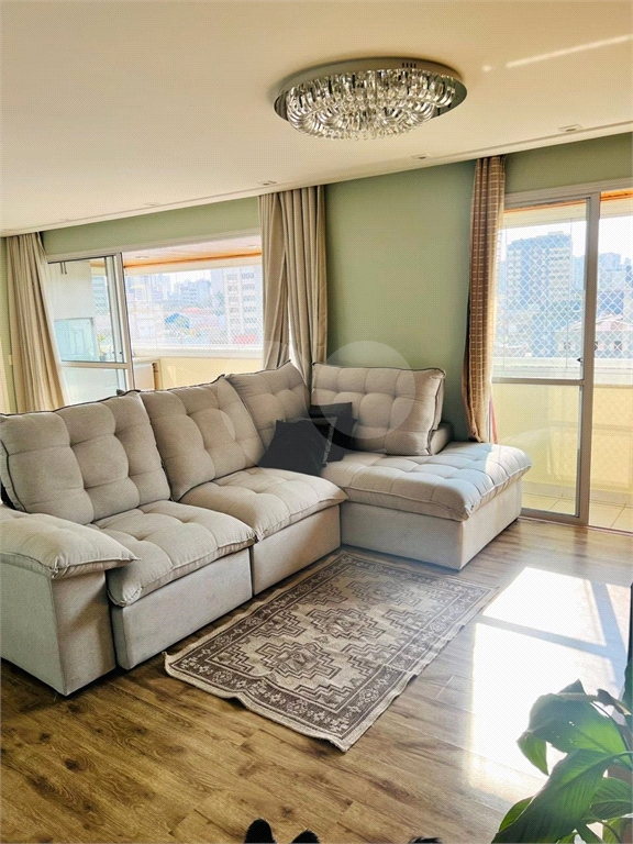 Apartamento com varanda gourmet à venda no Centro de Santo André