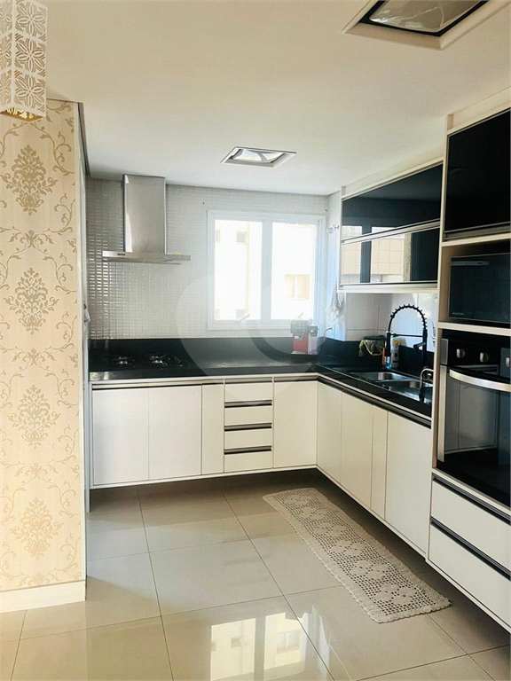 Apartamento com varanda gourmet à venda no Centro de Santo André