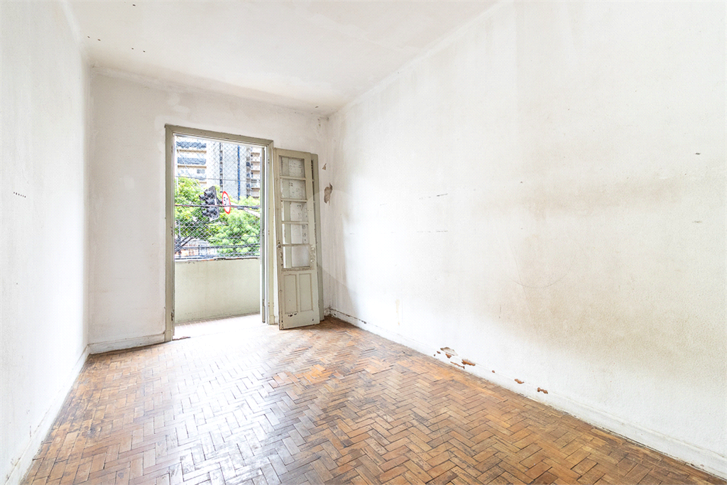 APARTAMENTO em BOM RETIRO