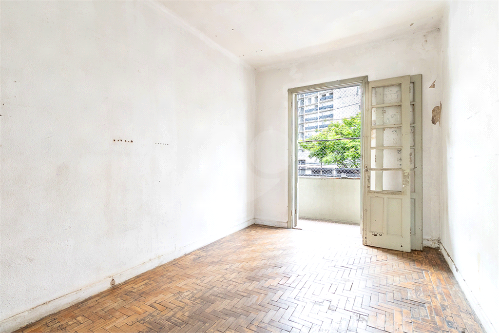 APARTAMENTO em BOM RETIRO