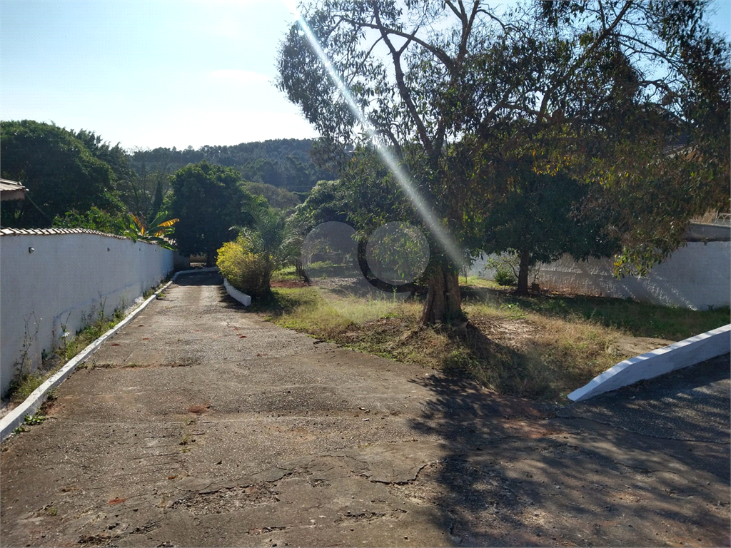 Chácara, 2 quartos, 1147 m² - Foto 1