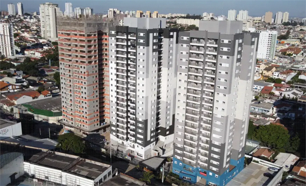 APARTAMENTO em VILA ROSÁLIA