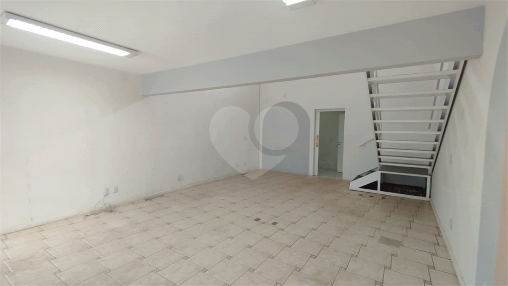 Loja-Salão para alugar, 75m² - Foto 8