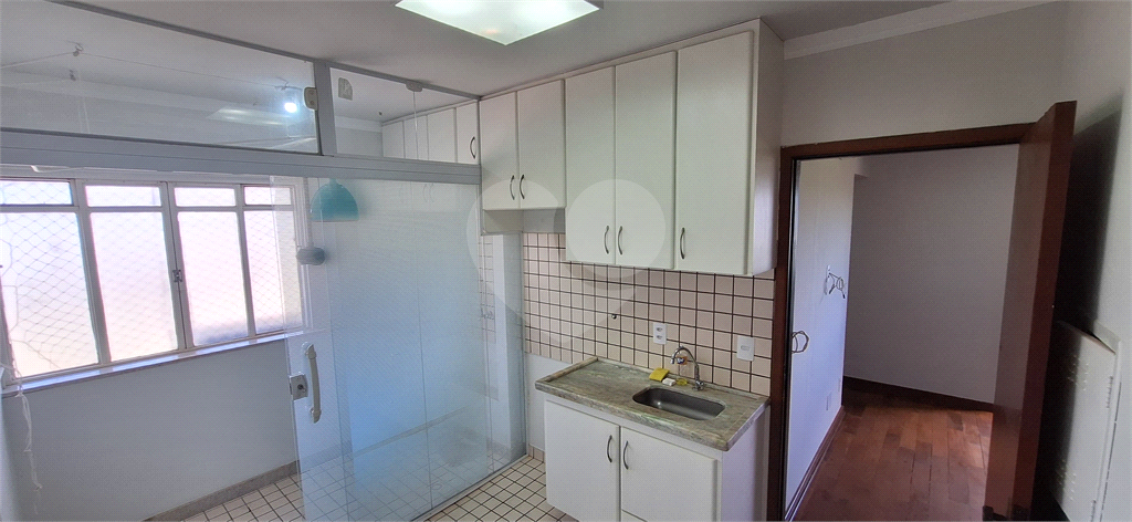 Apartamento para alugar com 3 quartos, 70m² - Foto 14