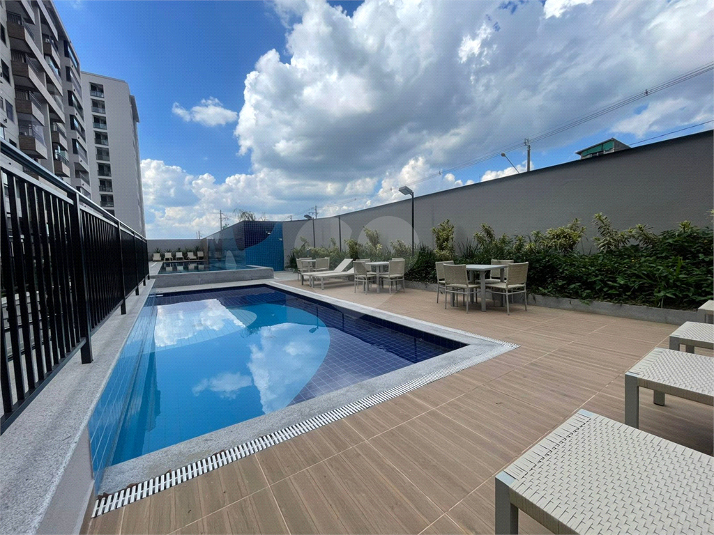 Apartamento à venda com 2 quartos, 69m² - Foto 33