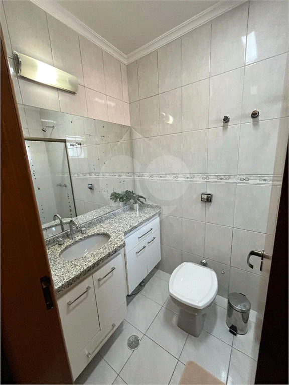 Sobrado à venda em Santo André, no bairro Vila Scarpelli