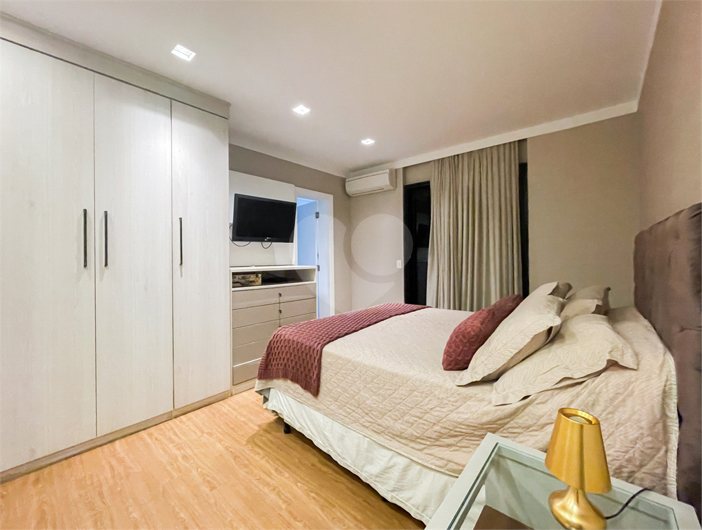 Apartamento - Vila Mariana - 4 Dormitórios - 2 Suítes - 2 Vagas - Venda / Compra
