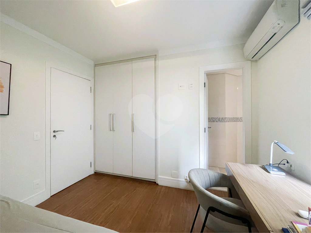 Apartamento - Vila Mariana - 4 Dormitórios - 2 Suítes - 2 Vagas - Venda / Compra