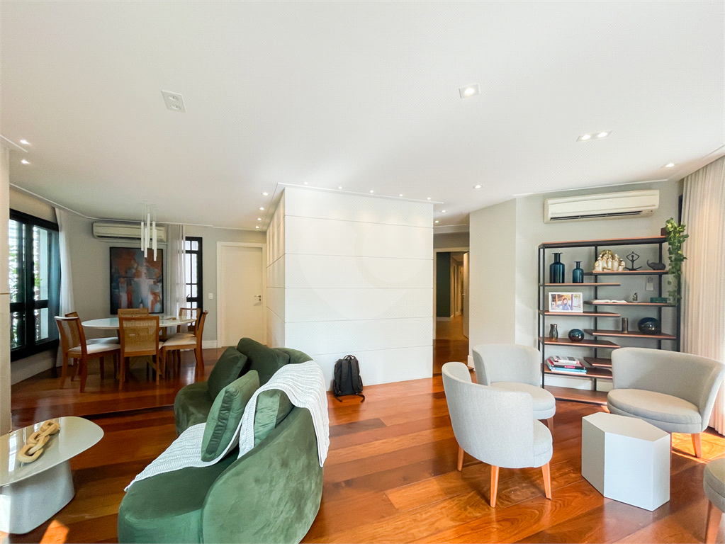 Apartamento - Vila Mariana - 4 Dormitórios - 2 Suítes - 2 Vagas - Venda / Compra
