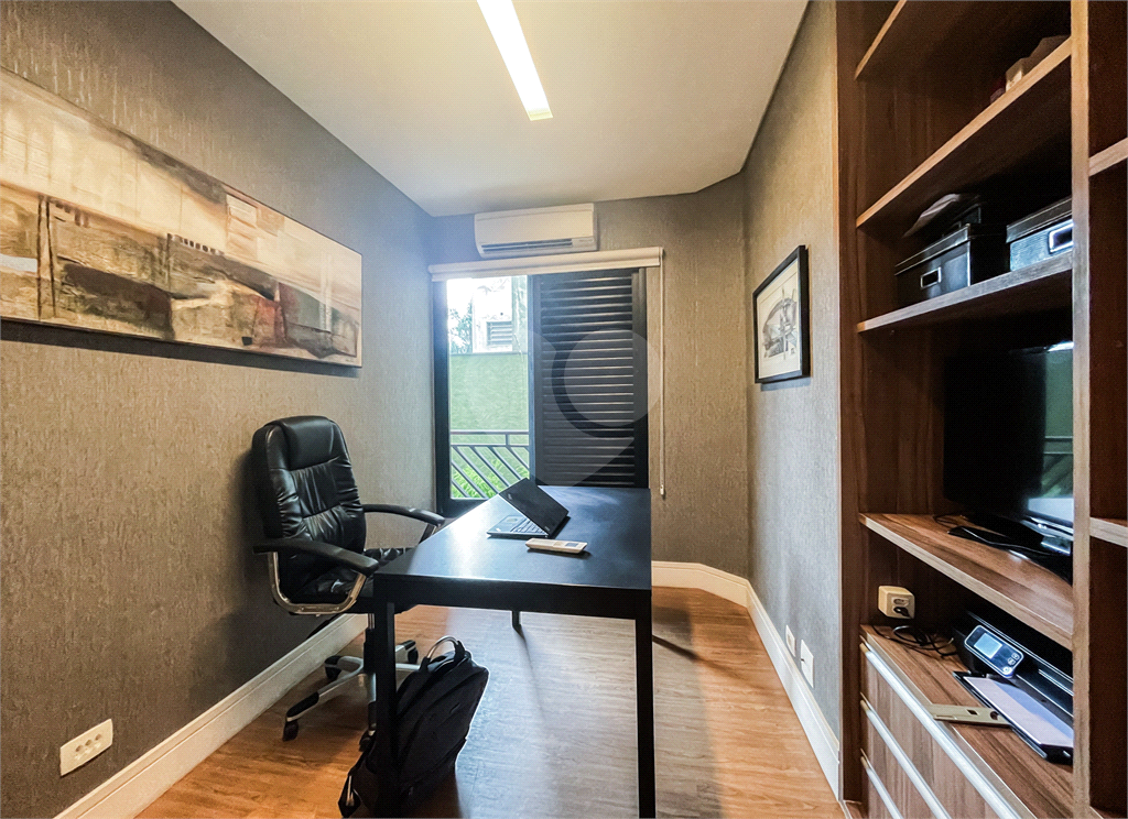 Apartamento - Vila Mariana - 4 Dormitórios - 2 Suítes - 2 Vagas - Venda / Compra