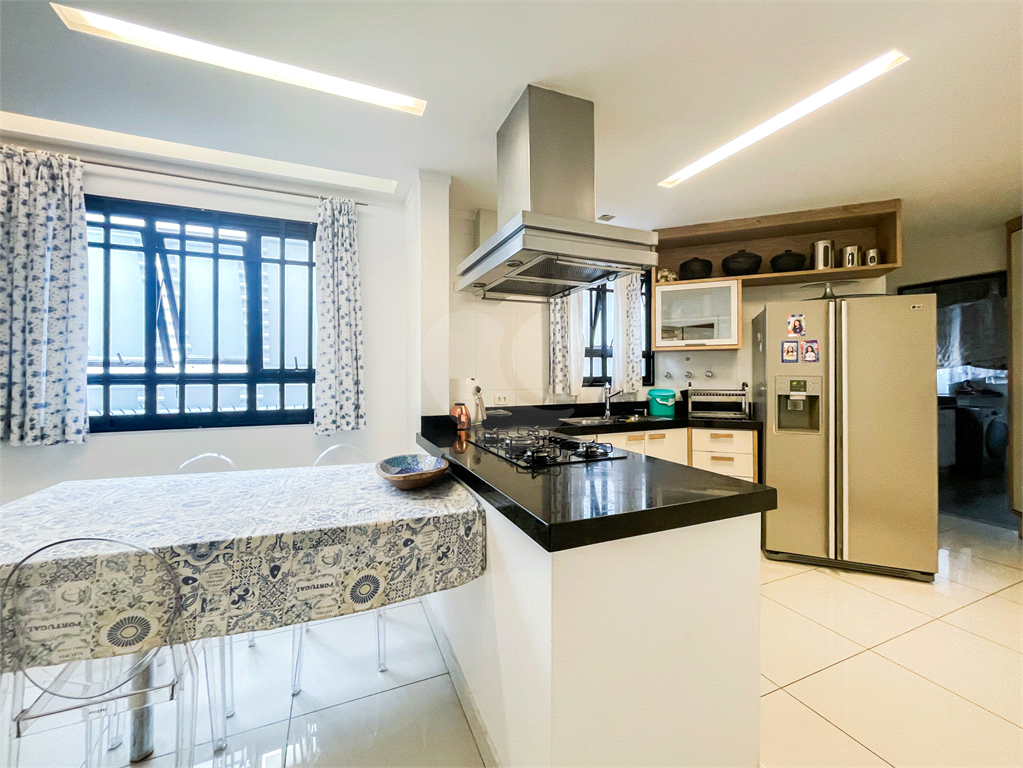 Apartamento - Vila Mariana - 4 Dormitórios - 2 Suítes - 2 Vagas - Venda / Compra