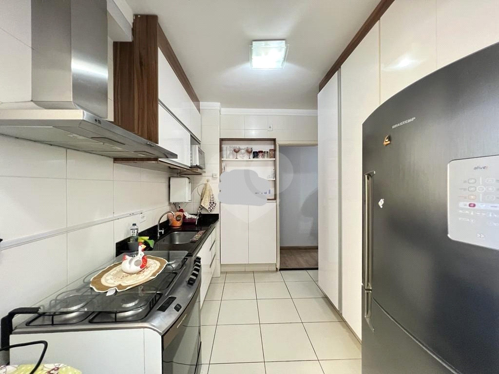 Apartamento à venda com 3 quartos, 86m² - Foto 2