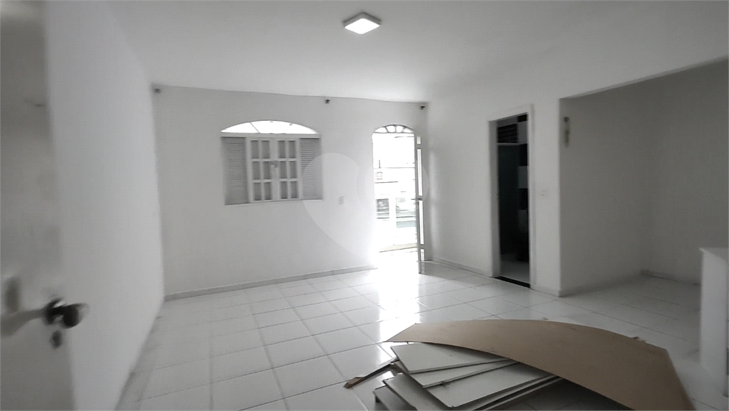 Casa à venda com 4 quartos, 250m² - Foto 18