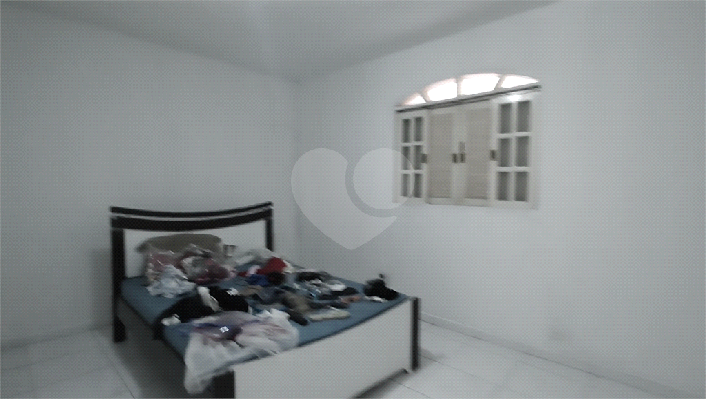 Casa à venda com 4 quartos, 250m² - Foto 16